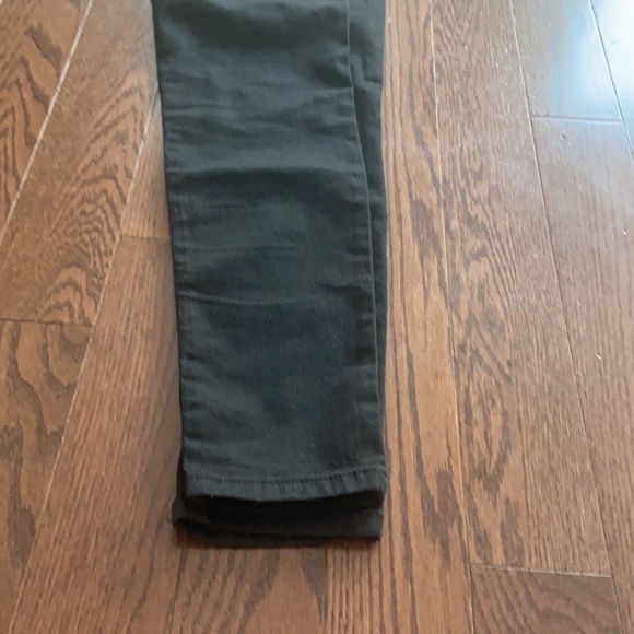 Black pants ๐ธ๐ธW 28 l 32๐ธ๐ธ I only wore it once ๐ธ - Picture 2 of 4